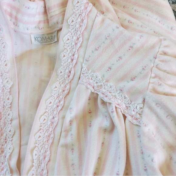 VTG Floral Striped Robe - Picture 11 of 11